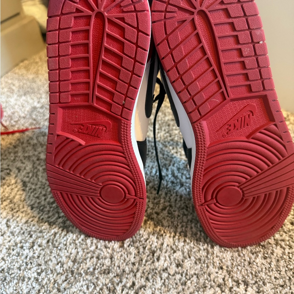 Nike Jordan Boys Low Top Sneakers - Picture 4 of 5